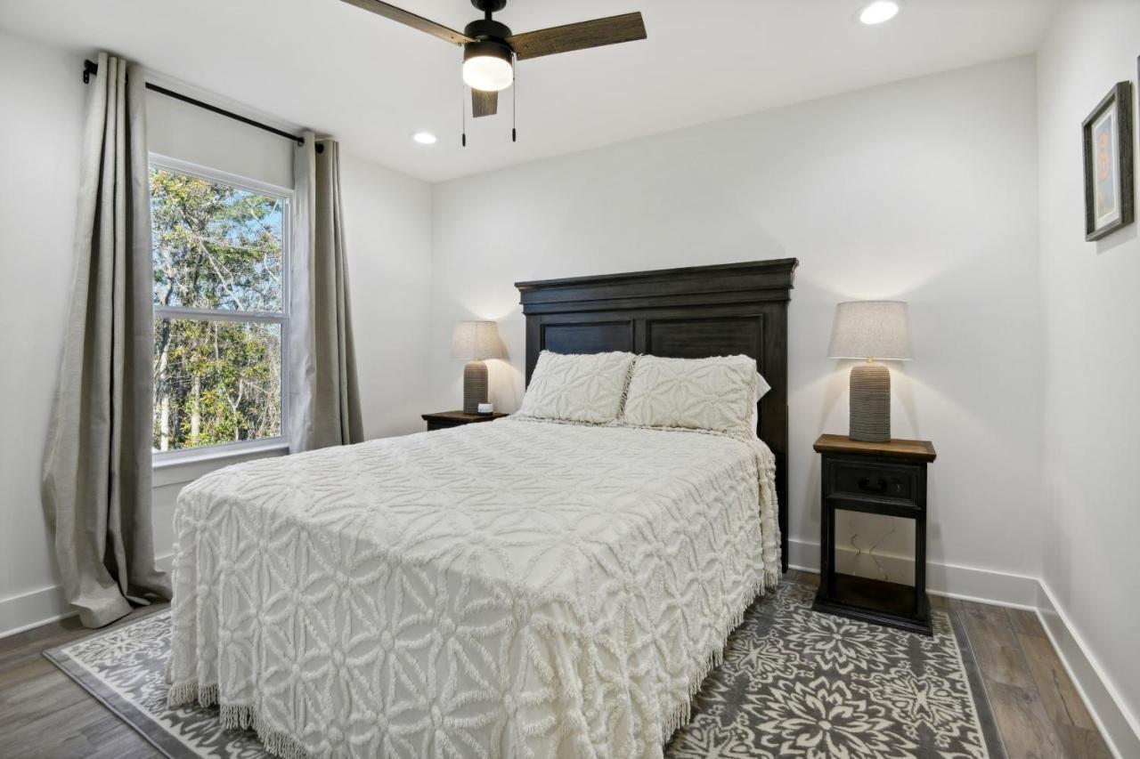 Vacation Rental Bay St Louis Walk To Beach, Dining, Shopping, And Nightlife Bay St. Louis Екстериор снимка
